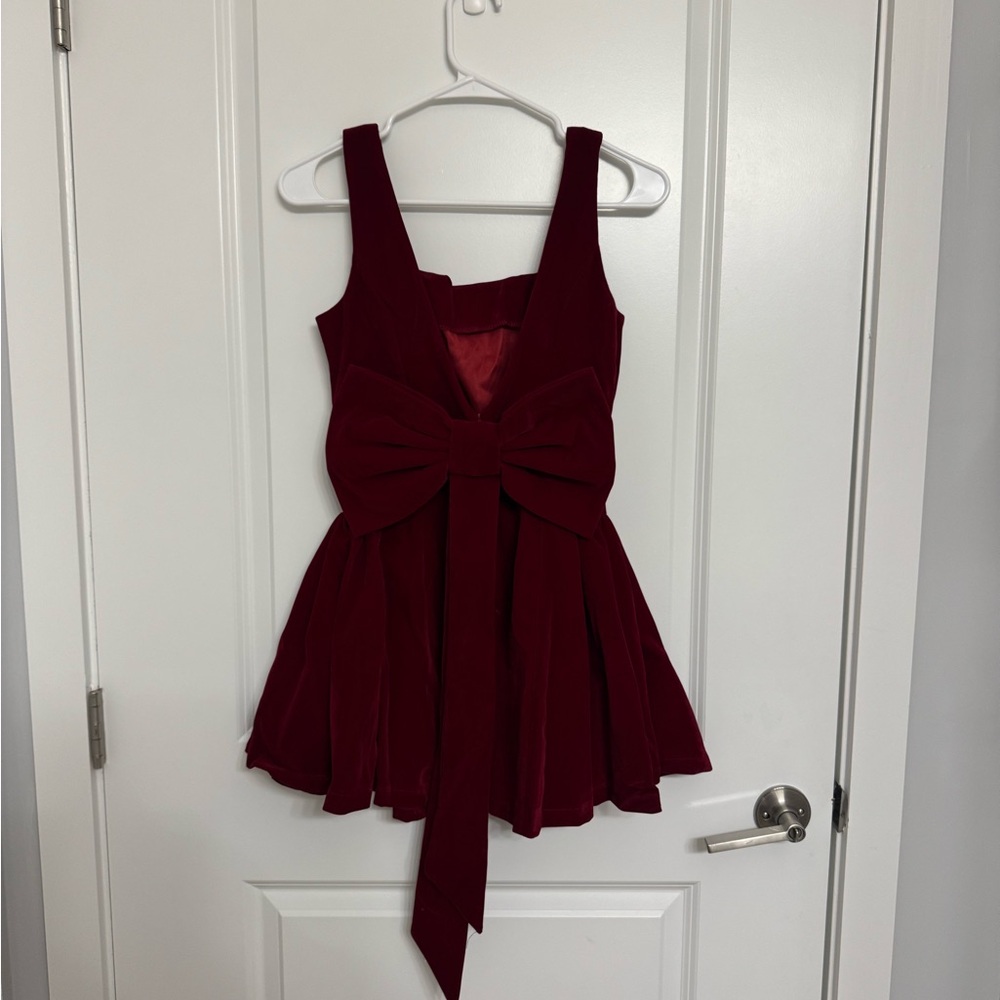 Elegant Burgundy Velvet Dress with Bow - Never Worn